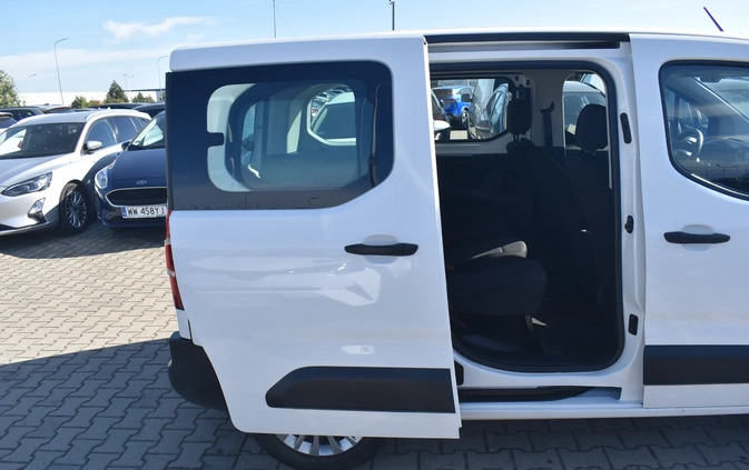 Toyota Proace City Verso cena 67800 przebieg: 150154, rok produkcji 2020 z Trzcianka małe 631